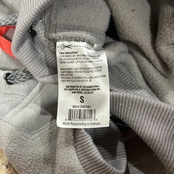 Grey Reddy Dog Sweater - size small - Picture 3 of 3